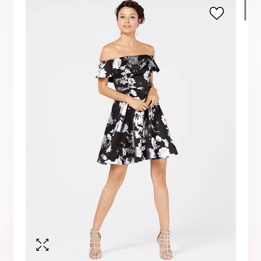 New Off shoulder floral dress